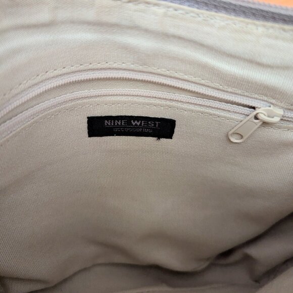 Nine West Shoulder Bag Monogram Gray Taupe Tan Purse Gold Tone Hardware Y2K - Picture 11 of 13